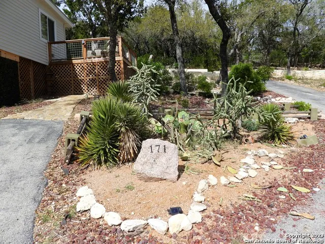171 SUNSET DRIVE Lakehills, TX 78063