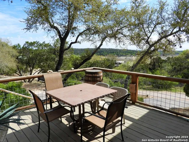 171 SUNSET DRIVE Lakehills, TX 78063