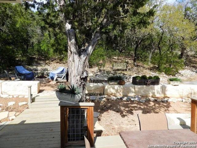 171 SUNSET DRIVE Lakehills, TX 78063