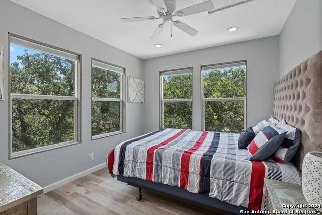 12501 PARK ROAD 37 Lakehills, TX 78063