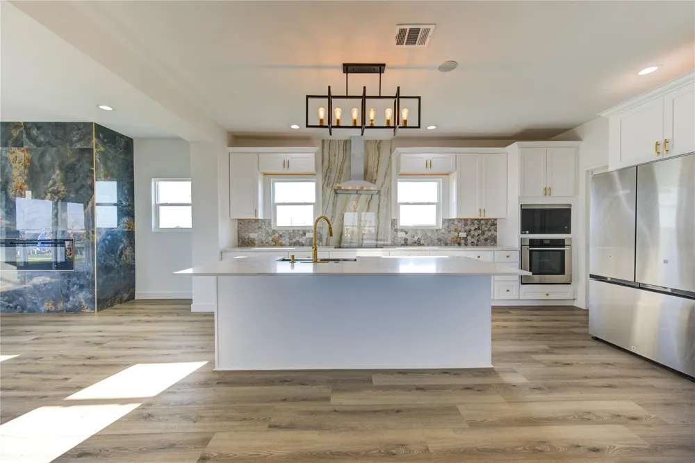 21201 Scissor Tail Lane Galveston, TX 77554