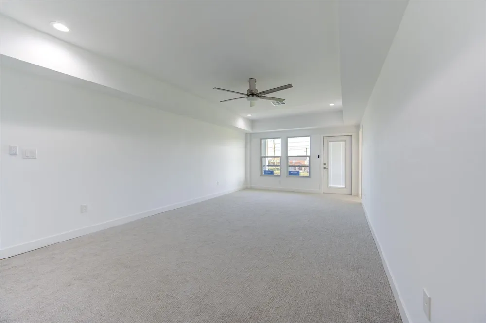 21201 Scissor Tail Lane Galveston, TX 77554