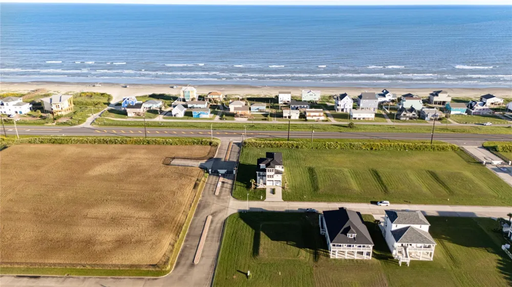 21201 Scissor Tail Lane Galveston, TX 77554