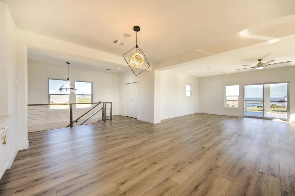 21201 Scissor Tail Lane Galveston, TX 77554