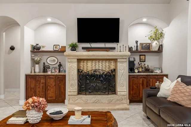 728 Falconwood San Marcos, TX 78666
