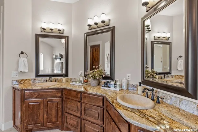 728 Falconwood San Marcos, TX 78666