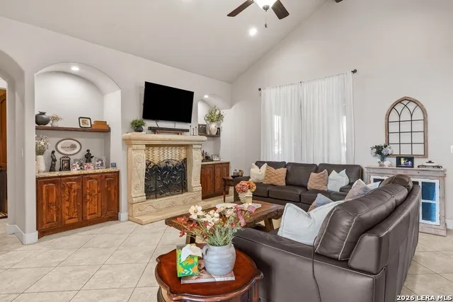 728 Falconwood San Marcos, TX 78666