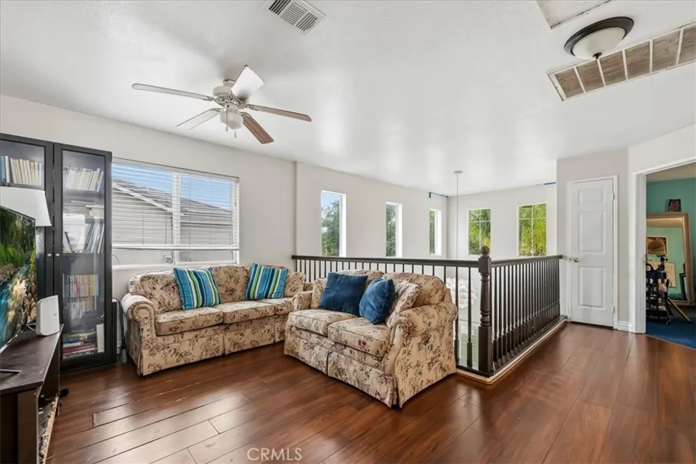 16220 Via Ultimo Moreno Valley, CA 92551