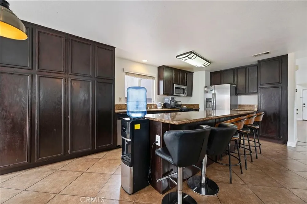 16220 Via Ultimo Moreno Valley, CA 92551