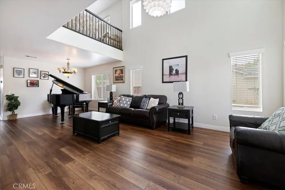 16220 Via Ultimo Moreno Valley, CA 92551