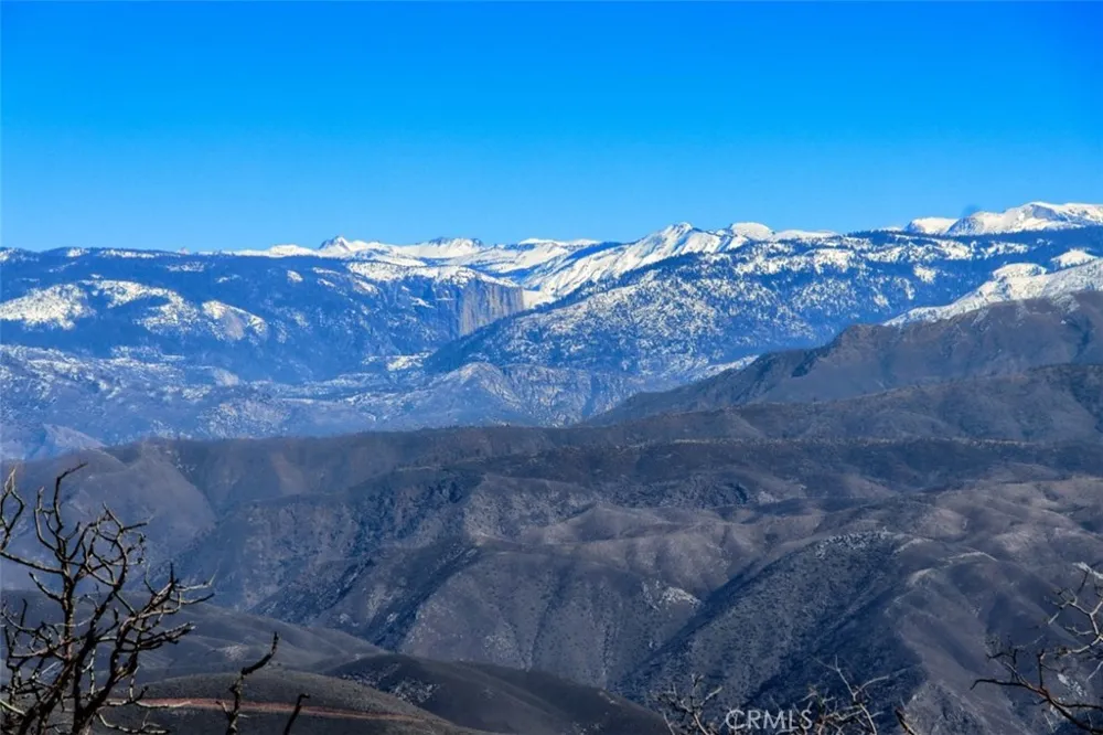 6894 State Highway 49 Mariposa, CA 95338