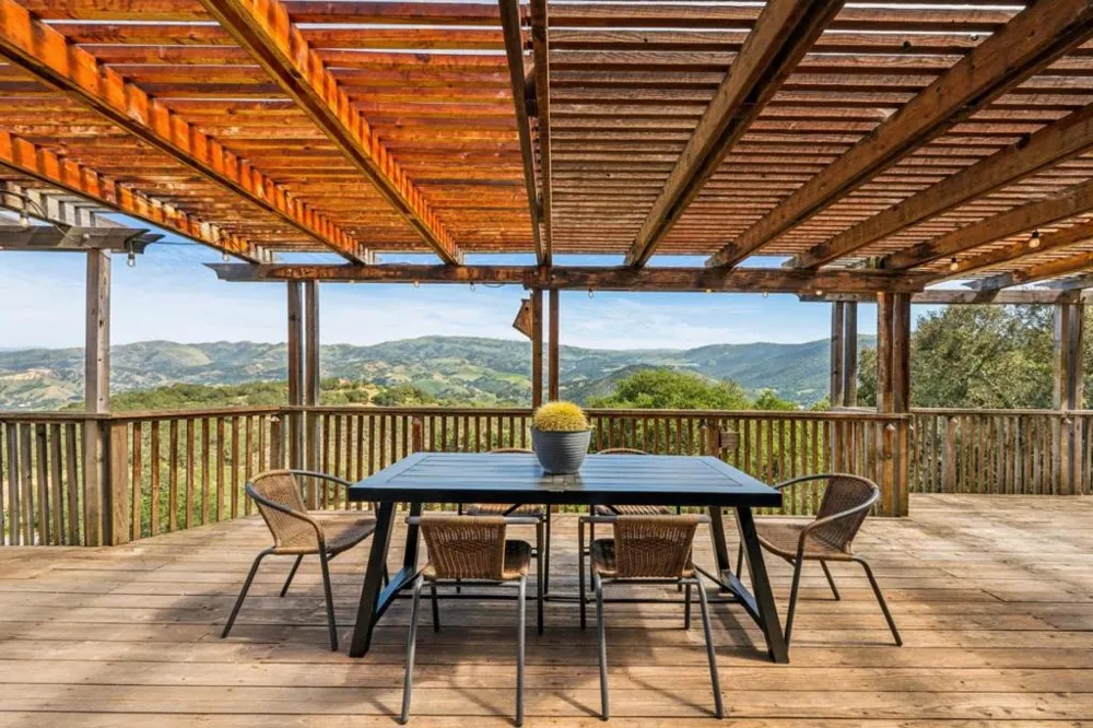 26245 Rinconada Drive Carmel Valley, CA 93924