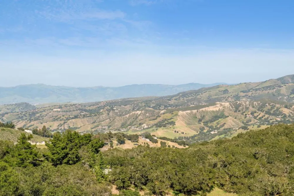 26245 Rinconada Drive Carmel Valley, CA 93924