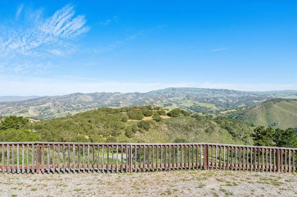26245 Rinconada Drive Carmel Valley, CA 93924