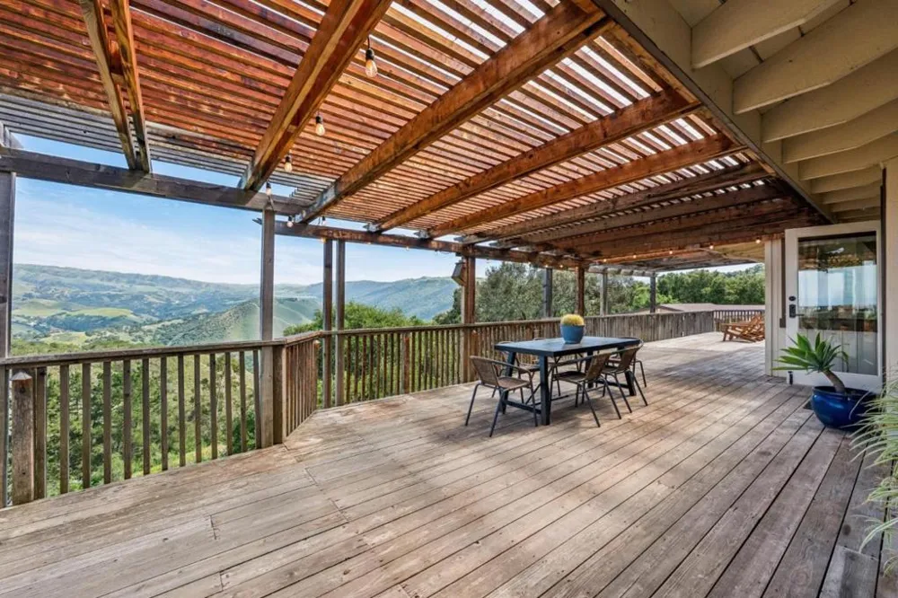 26245 Rinconada Drive Carmel Valley, CA 93924