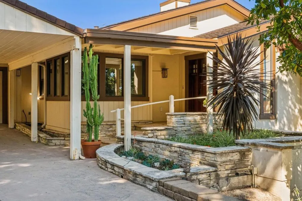 26245 Rinconada Drive Carmel Valley, CA 93924