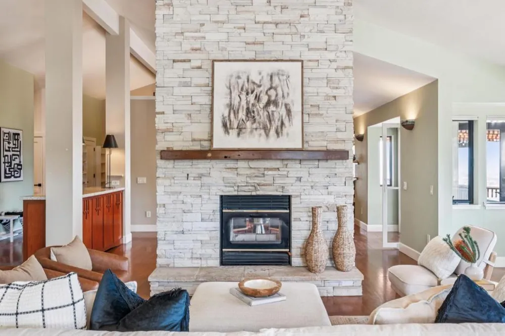 26245 Rinconada Drive Carmel Valley, CA 93924