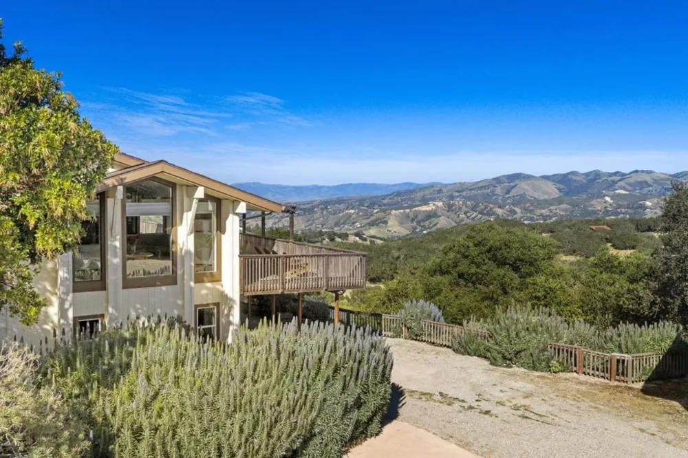 26245 Rinconada Drive Carmel Valley, CA 93924