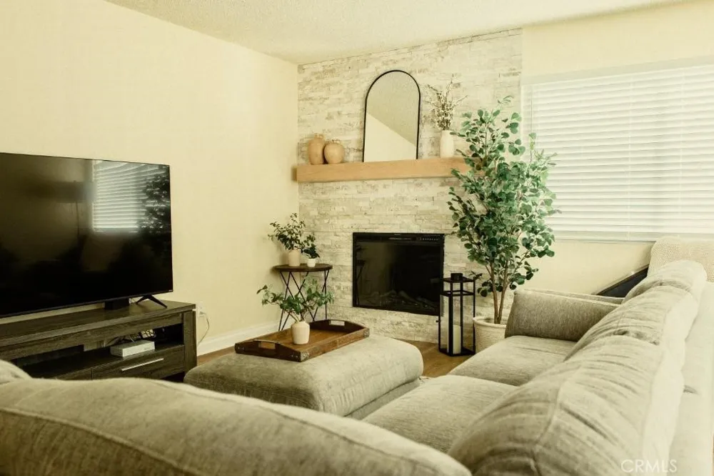 218 Newcastle Avenue Placentia, CA 92870