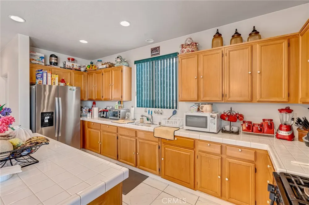 11036 Windcrest Court Adelanto, CA 92301