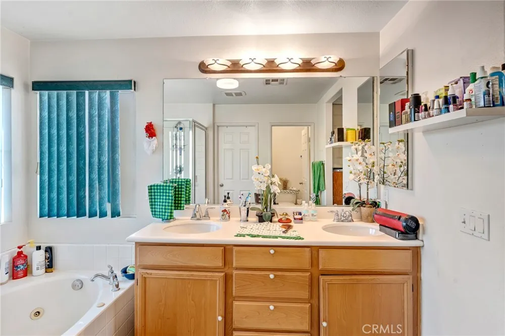 11036 Windcrest Court Adelanto, CA 92301