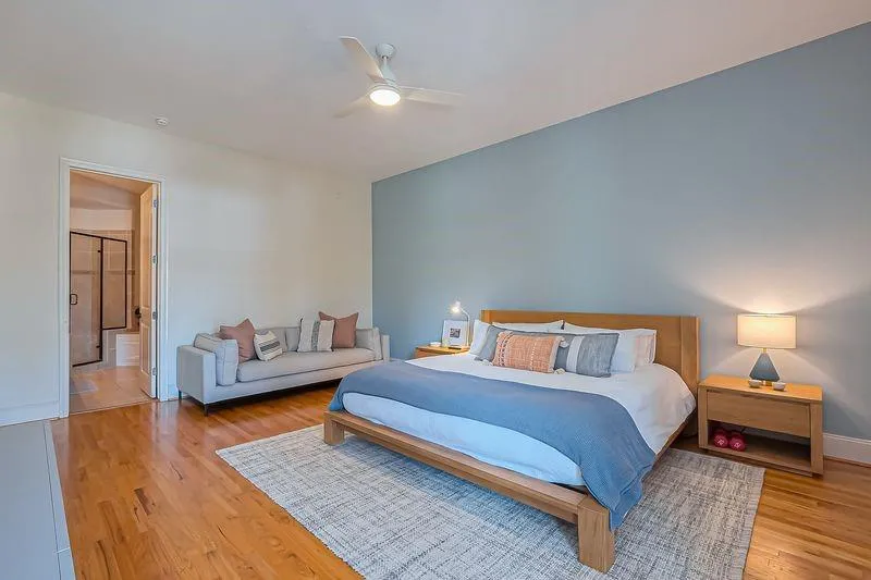 58 Briar Hollow Lane #303 Houston, TX 77027