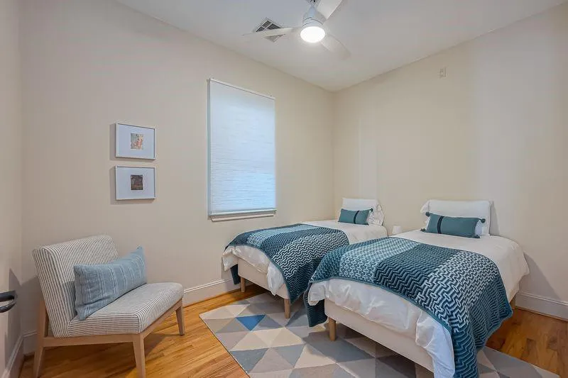 58 Briar Hollow Lane #303 Houston, TX 77027