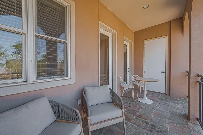 58 Briar Hollow Lane #303 Houston, TX 77027
