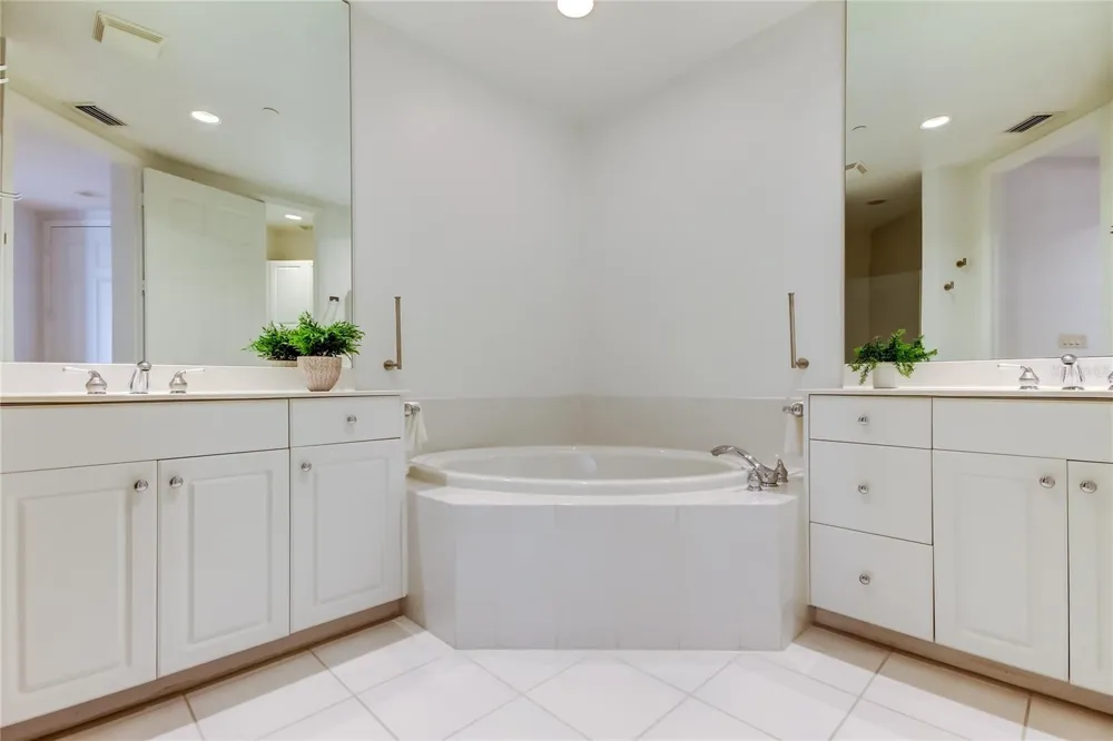 1200 GULF BOULEVARD #101 Clearwater Beach, FL 33767