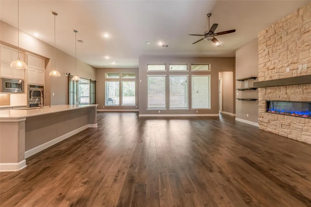 1050 Groveton Ridge Lane Pinehurst, TX 77362