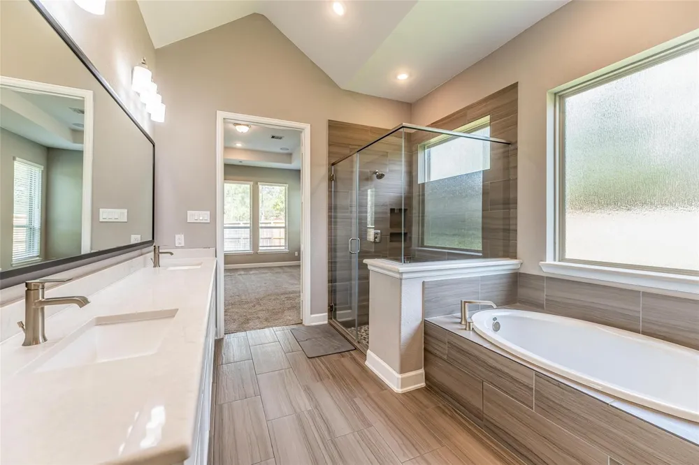1050 Groveton Ridge Lane Pinehurst, TX 77362