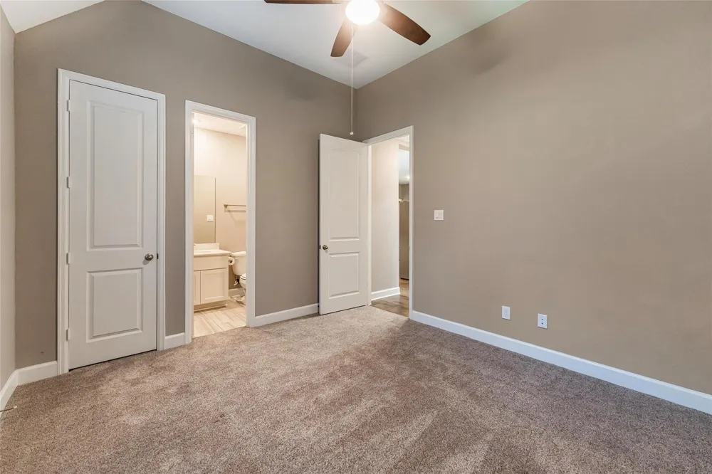 1050 Groveton Ridge Lane Pinehurst, TX 77362