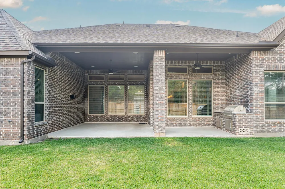 1050 Groveton Ridge Lane Pinehurst, TX 77362