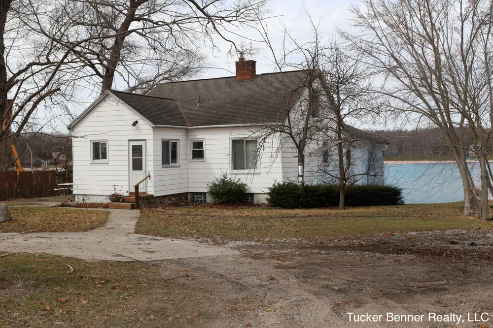 2378 Duff Road Dalton Township, MI 49457