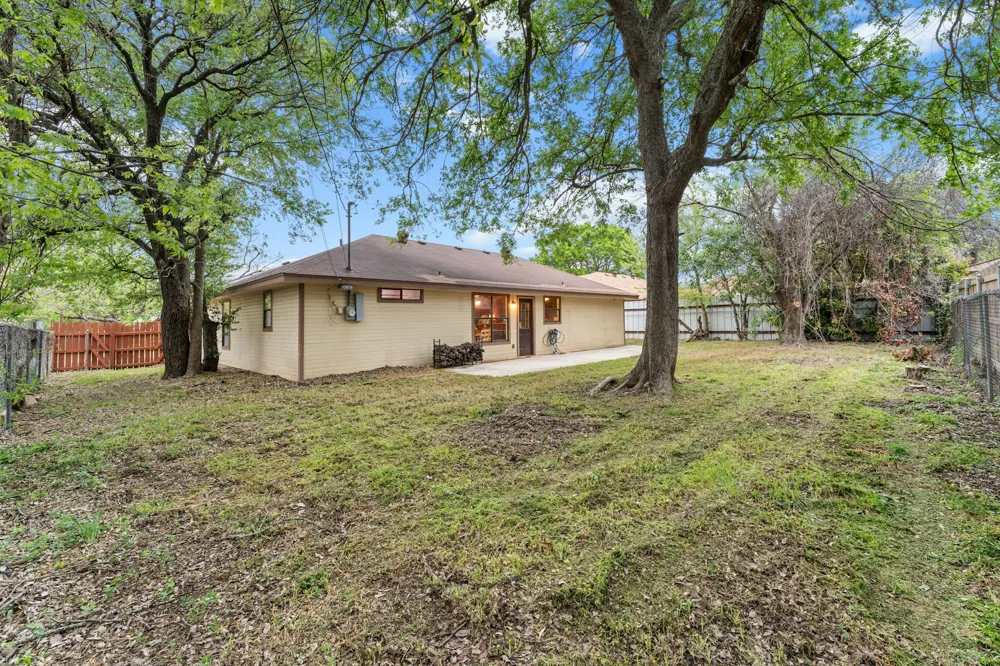2504 Lazy Ridge Drive Killeen, TX 76543