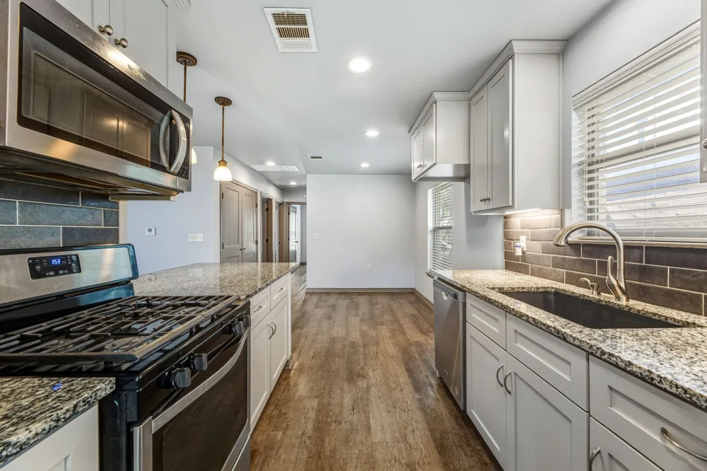 1812 Forestglade Drive Austin, TX 78745
