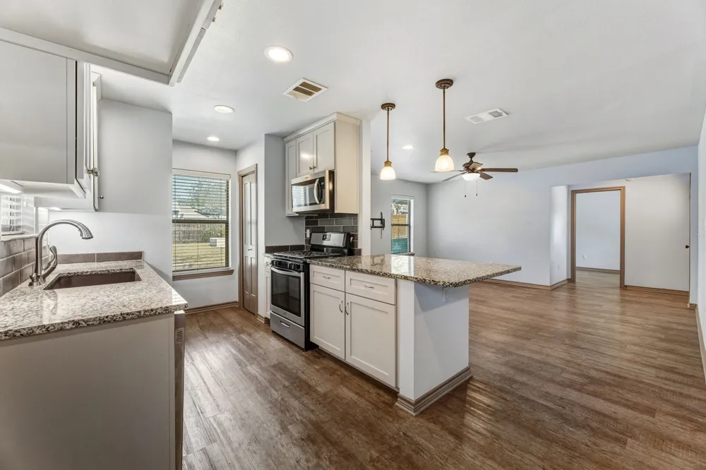 1812 Forestglade Drive Austin, TX 78745