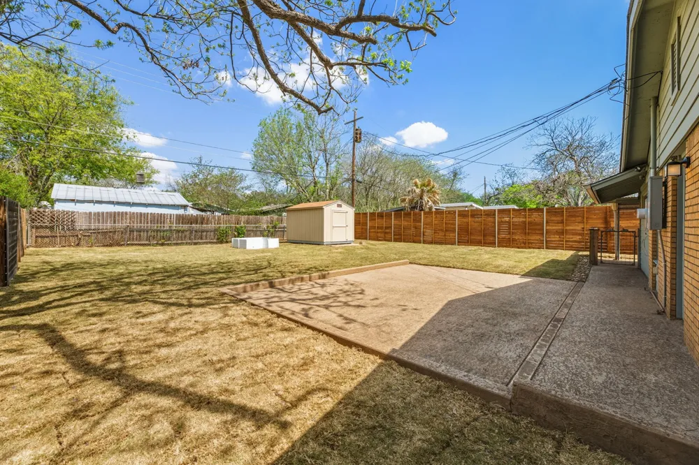 1812 Forestglade Drive Austin, TX 78745