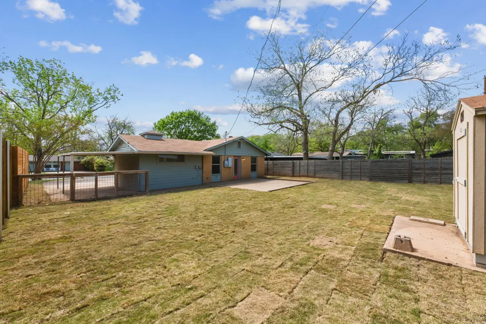 1812 Forestglade Drive Austin, TX 78745