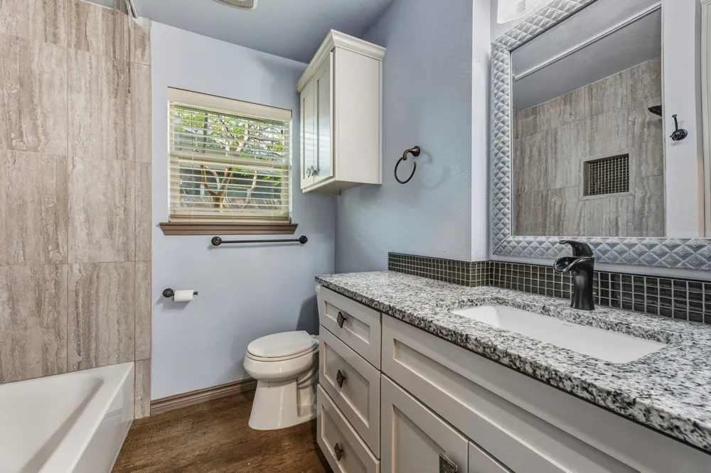 1812 Forestglade Drive Austin, TX 78745