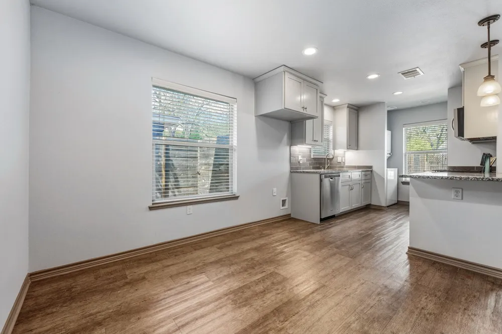 1812 Forestglade Drive Austin, TX 78745