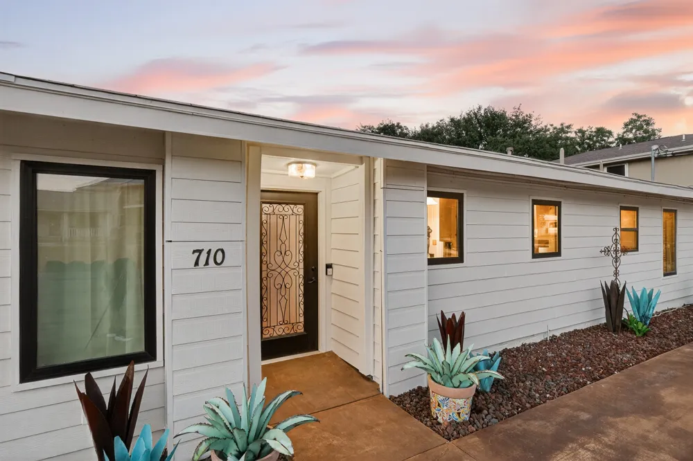 710 Sandy Harbor Drive Horseshoe Bay, TX 78657