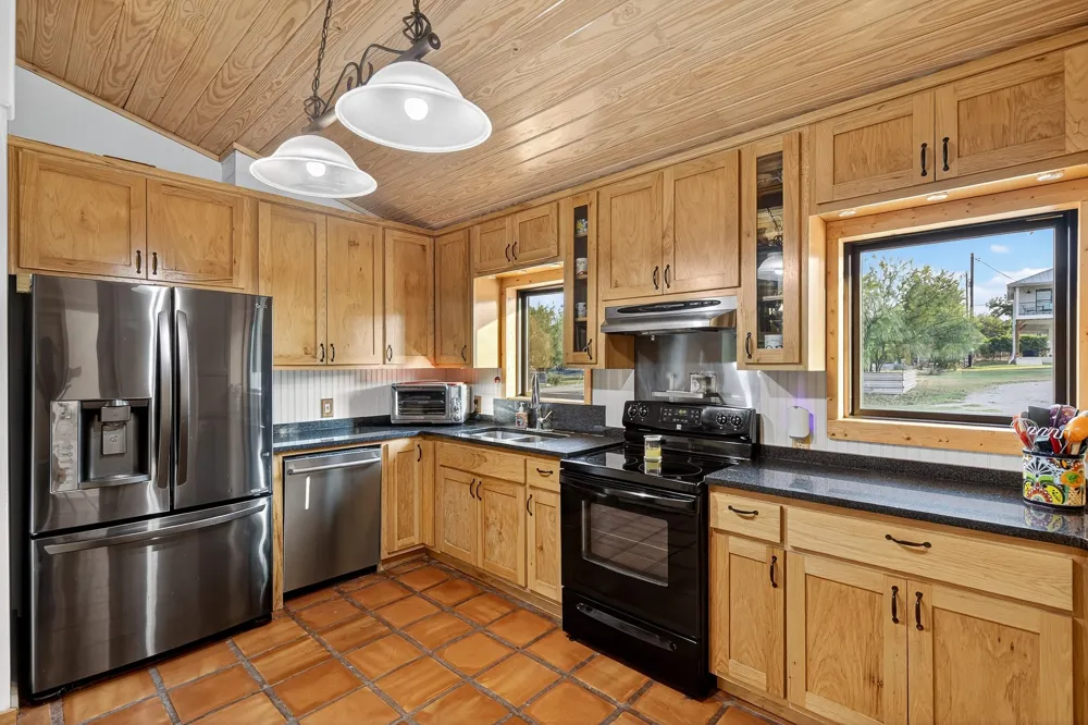 710 Sandy Harbor Drive Horseshoe Bay, TX 78657