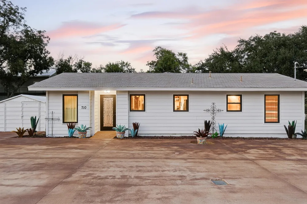 710 Sandy Harbor Drive Horseshoe Bay, TX 78657