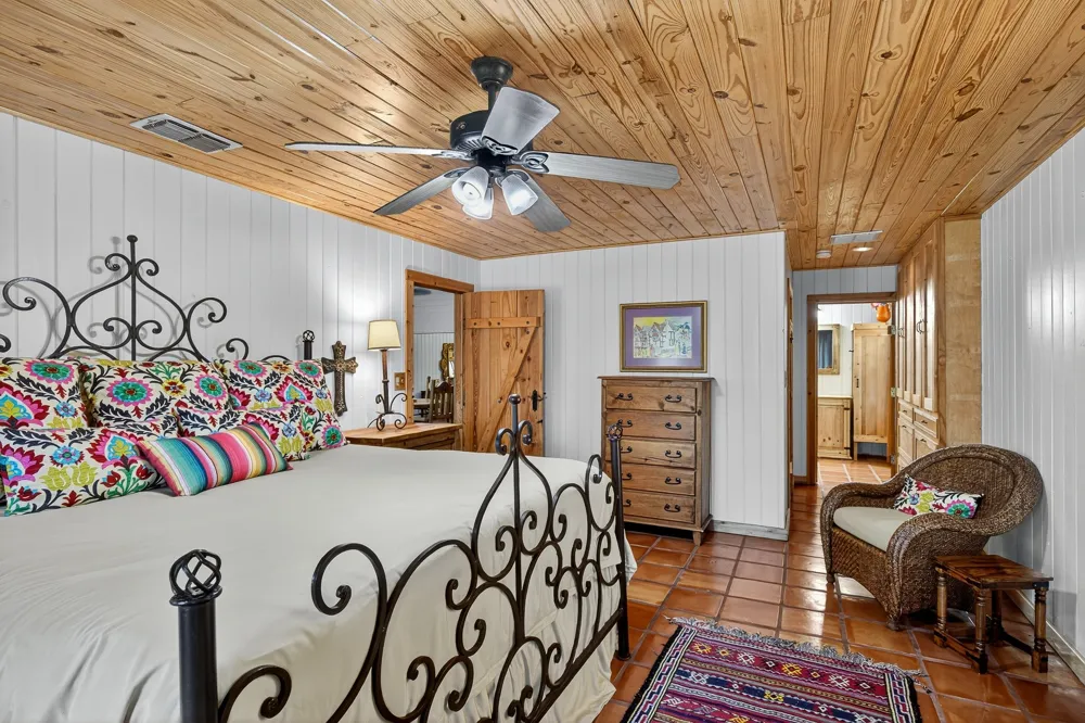 710 Sandy Harbor Drive Horseshoe Bay, TX 78657