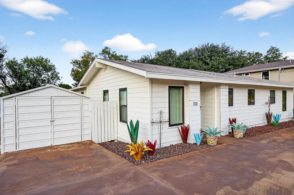 710 Sandy Harbor Drive Horseshoe Bay, TX 78657