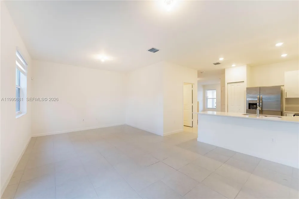 5514 NW 27th St Lauderhill, FL 33313