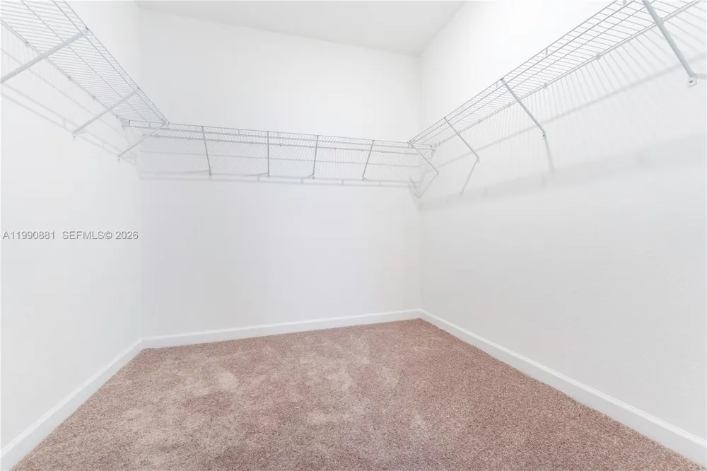 5514 NW 27th St Lauderhill, FL 33313