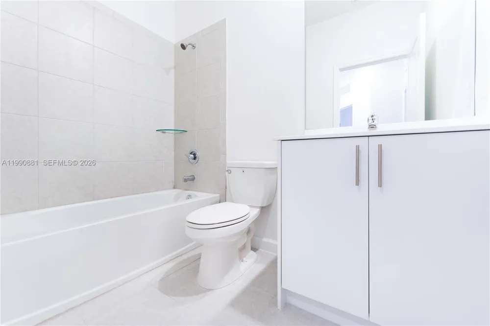 5514 NW 27th St Lauderhill, FL 33313