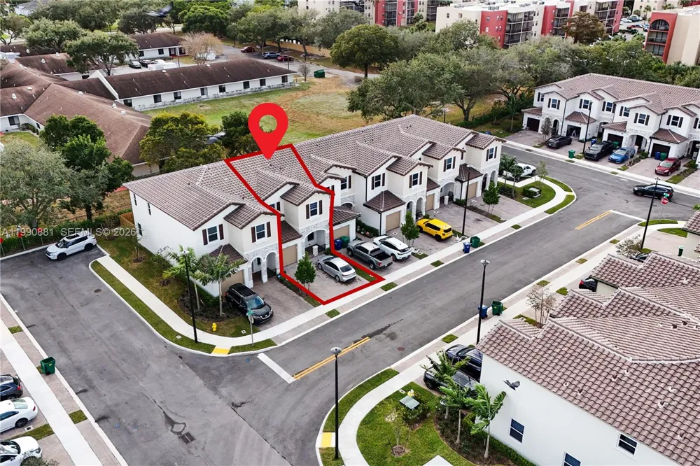 5514 NW 27th St Lauderhill, FL 33313